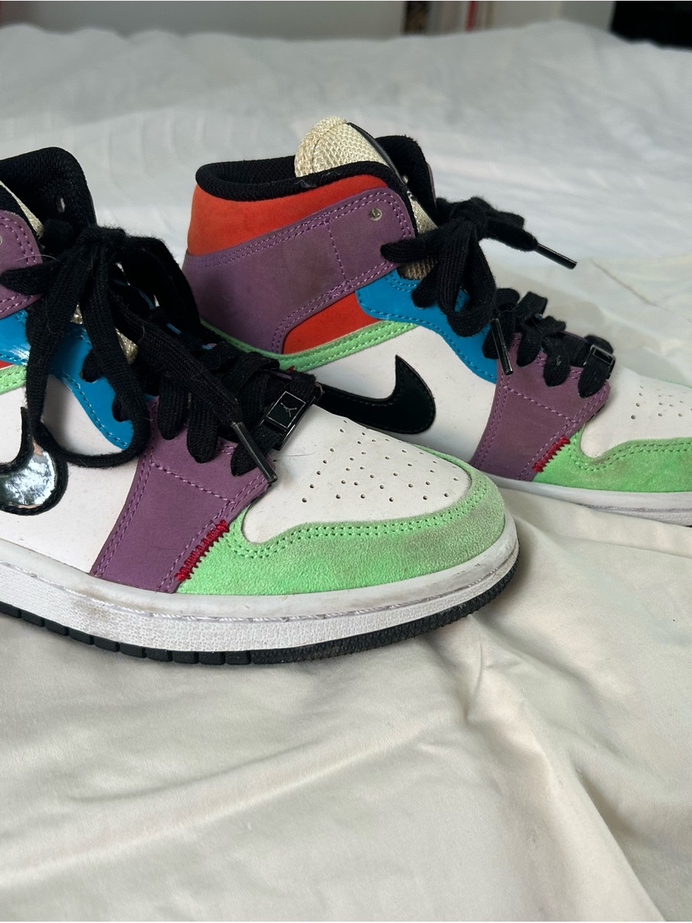 Air Jordan 1 Mid SE ‘lightbulb’ Women’s - Purple/Green/Blue/Red/Black/Yellow